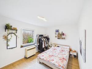 Ideal für Handwerker. 2-3 Parteienhaus, ruhige Lage, schöner Garten, Balkon, Terrasse, Ausbaureserve – 70565 Stuttgart – Vorschaubild 7