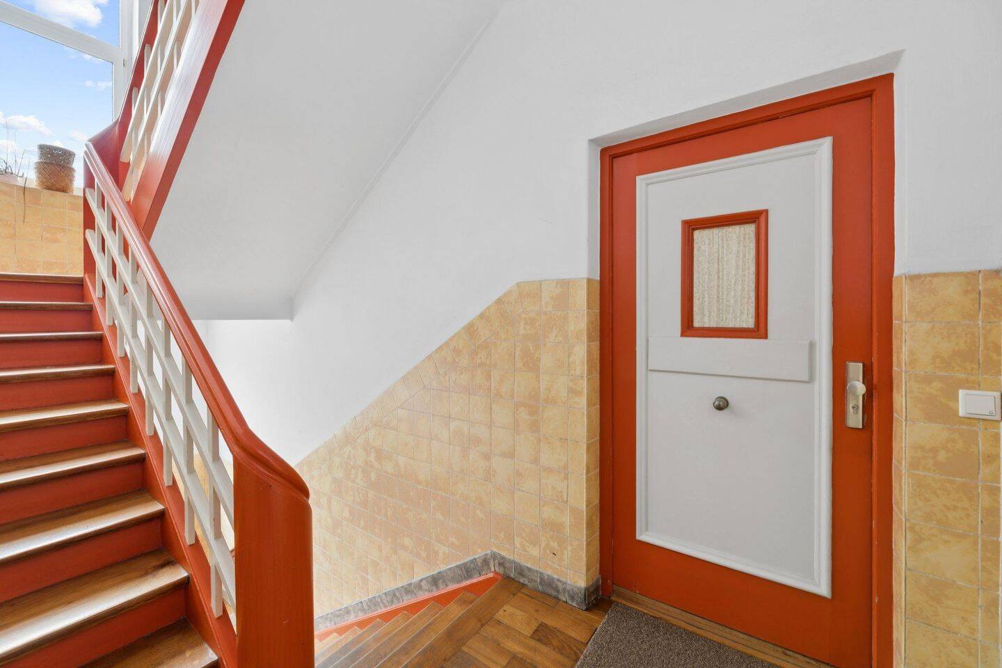 4-Zimmer Altbauwohnung in Top-Zustand – Nürnberg – Vorschaubild 2