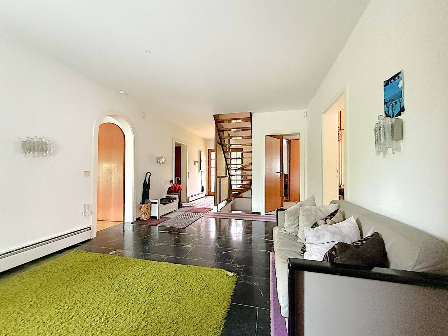 Großzügiges Einfamilienhaus / Bungalow mit Einliegerwohnung und Garten in Friolzheim – Friolzheim – Vorschaubild 7