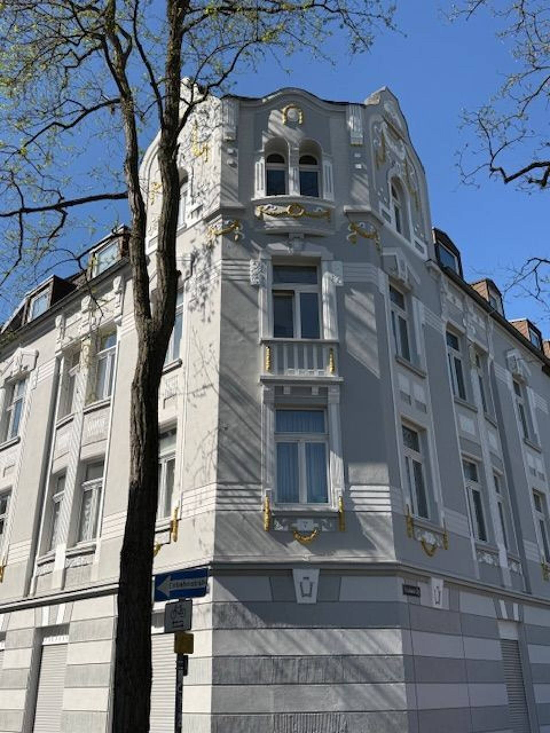 Mehrfamilienhaus in 51105 Köln mit 787,3 m² kaufen