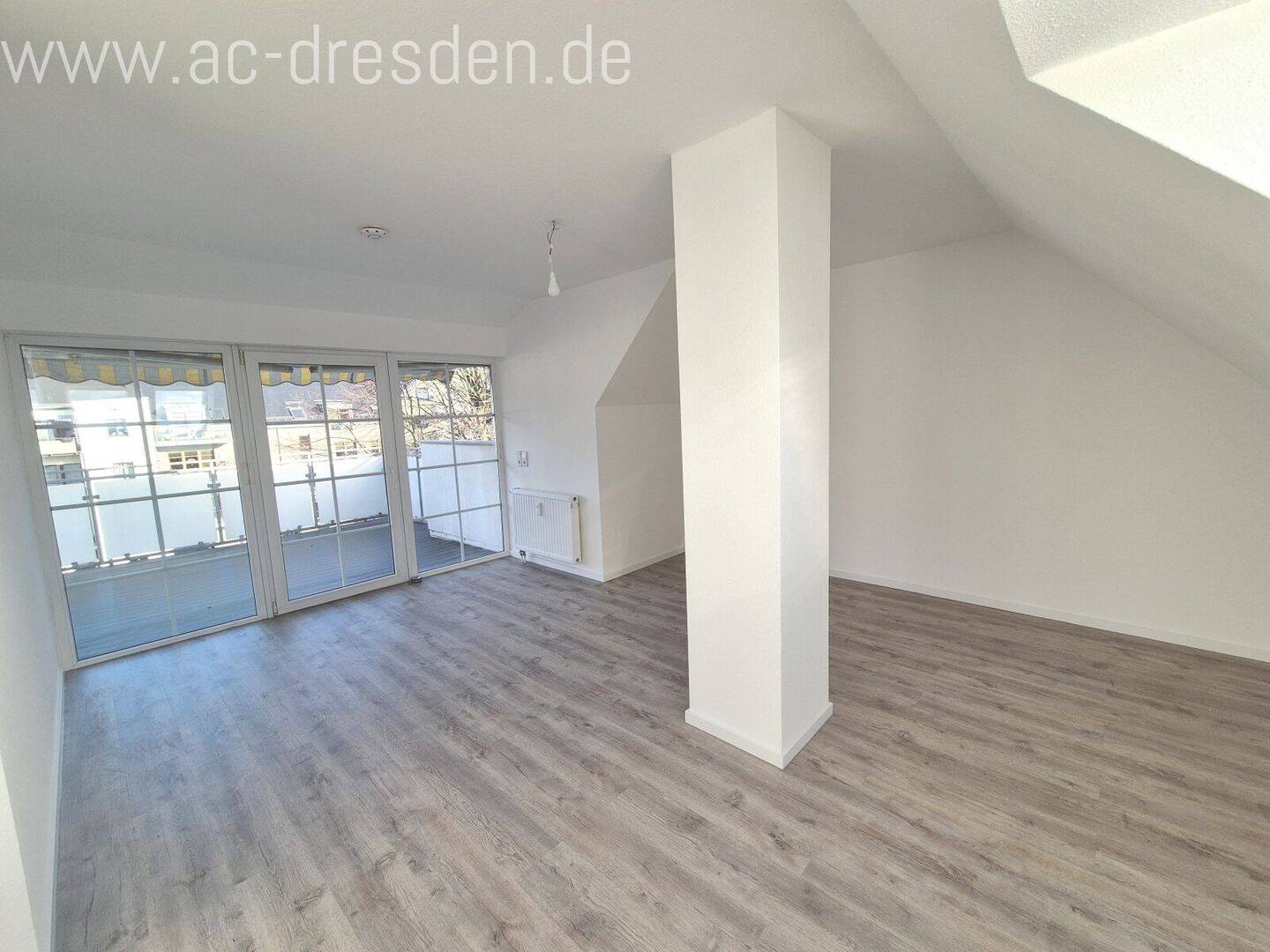 Geräumige, helle und ruhige 3-Zimmer-DG-Wohnung (117 m²) in einem liebevoll sanierten Gründerzeithaus im Stadtteil Chemnitz-Hilbersdorf – Chemnitz – Vorschaubild 3