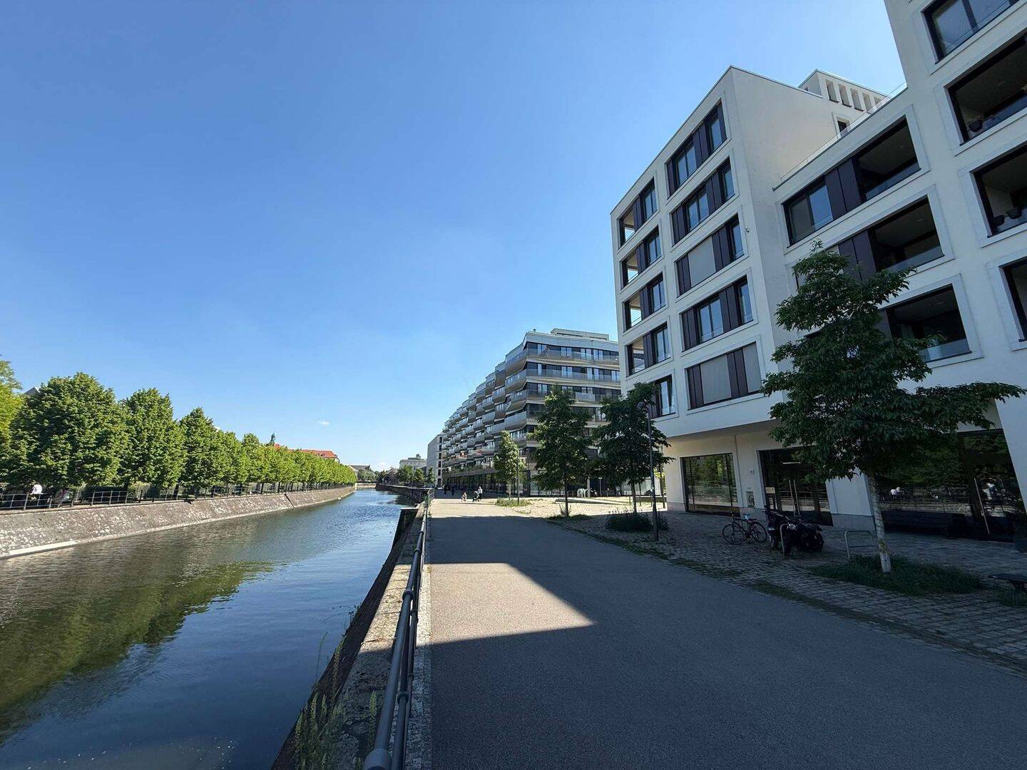 Wasser vor der Tür. Berlin zu Ihren Füßen. Exklusive 3-Zimmer-Wohnung in der Europacity – Berlin – Vorschaubild 4