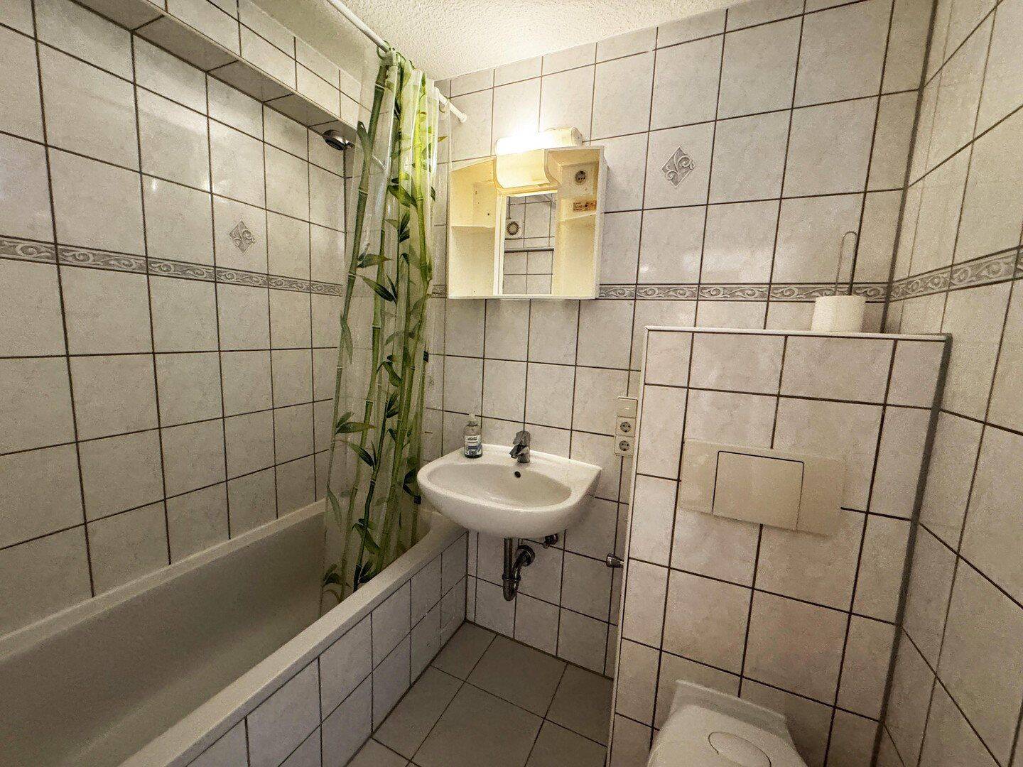 Sonniger Balkon & Stellplatz - Helle 1-Zimmer Wohnung - Nur 50m zur Lidl Zentrale – Bad Wimpfen – Vorschaubild 5