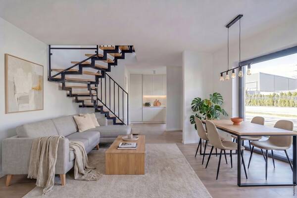 Etagenwohnung in 12681 Berlin mit 99 m² kaufen