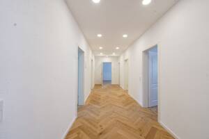 Maisonette-Charme - sanierte, bezugsfreie 5-Zi-Altbauwohnung mit ausgebautem Speicher/Atelier – 79117 Freiburg im Breisgau – Vorschaubild 4