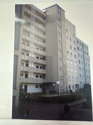 Barrierefreie , helle Zweizimmerwohung im Mehrfamilienhaus in Viernheim zu verkaufen – 68519 Viernheim – Vorschaubild 1