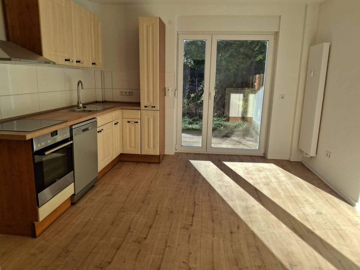 WG-taugliche 2-Zimmer-Terrassenwohnung (66 qm) mit Einbauküche und Gartenanteil, im modernisierten Altbau – 44795 Bochum – Bild 1 von 7