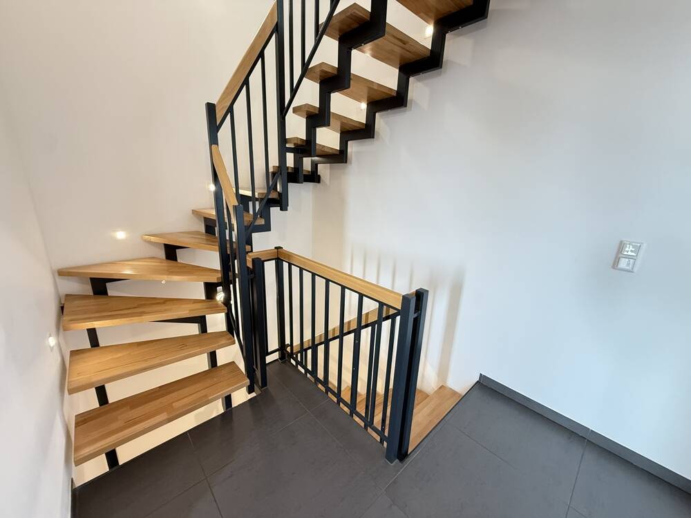 BIETERVERFAHREN: MODERNE DOPPELHAUSHÄLFTE mit GARAGE & HOCHWERTIGER AUSSTATTUNG in RUHIGER LAGE – Solingen – Vorschaubild 4