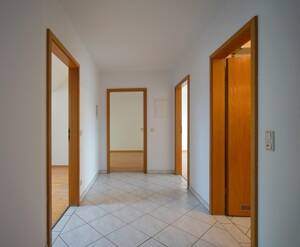 3 Zimmer Dachgeschosswohnung mit Sonnenterrasse und Balkon – 85757 Karlsfeld – Vorschaubild 7