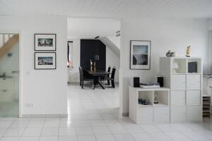 Köln-Grengel: 3,5-Zimmer-Wohnung - Viel Licht & eigener Stellplatz – 51147 Köln – Vorschaubild 2