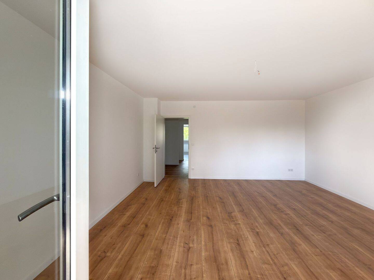 Erstbezug nach Sanierung: Helle 3,5-Zimmer-Wohnung mit Weitblick in zentraler Erlanger Lage – Erlangen – Vorschaubild 7