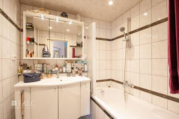 Etagenwohnung in 51105 Köln mit 66 m² kaufen