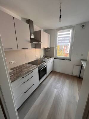 Charmanter Altbau mit moderner Wohnqualität am Stadtpark Fürth – 90762 Fürth – Vorschaubild 2