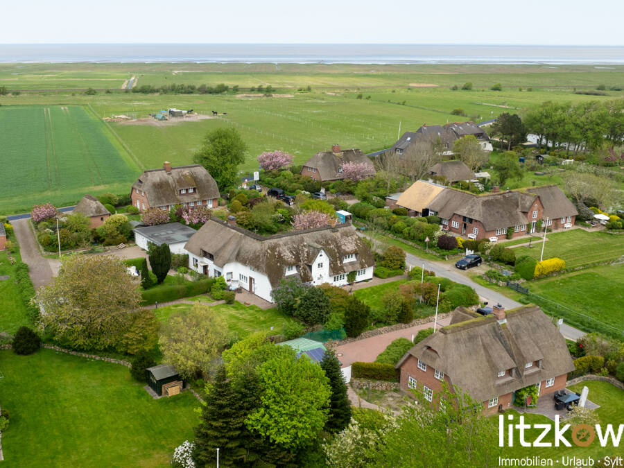 Bezauberndes weißes Reetdachanwesen ! – Sylt – Vorschaubild 6