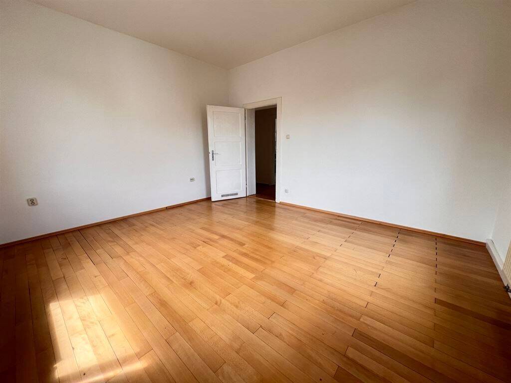 Gesuchte Nordstadtlage! Freie 3-Zi.-Wohnung mit Balkon + Garage! – Nürnberg – Vorschaubild 5