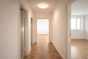 Ottensen nahe der Elbe: 2-Zimmer-Wohnung mit zusätzlichem Hobbyraum und ruhigem Balkon – 22763 Hamburg – Vorschaubild 2