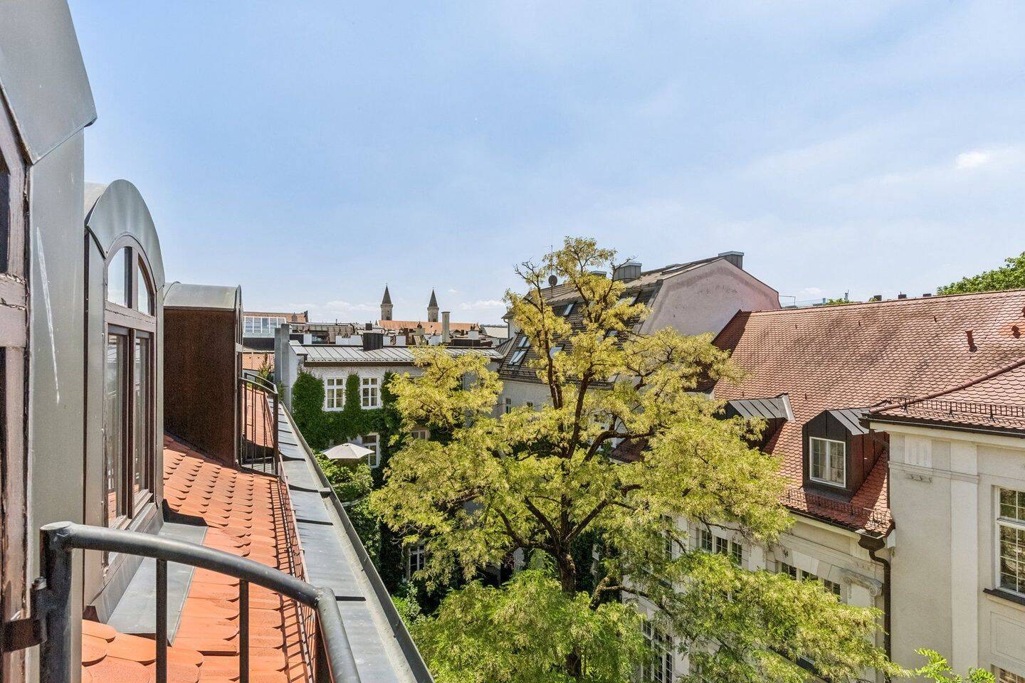 Lichtdurchflutetes Dachgeschossjuwel im Herzen der Maxvorstadt – München – Vorschaubild 7