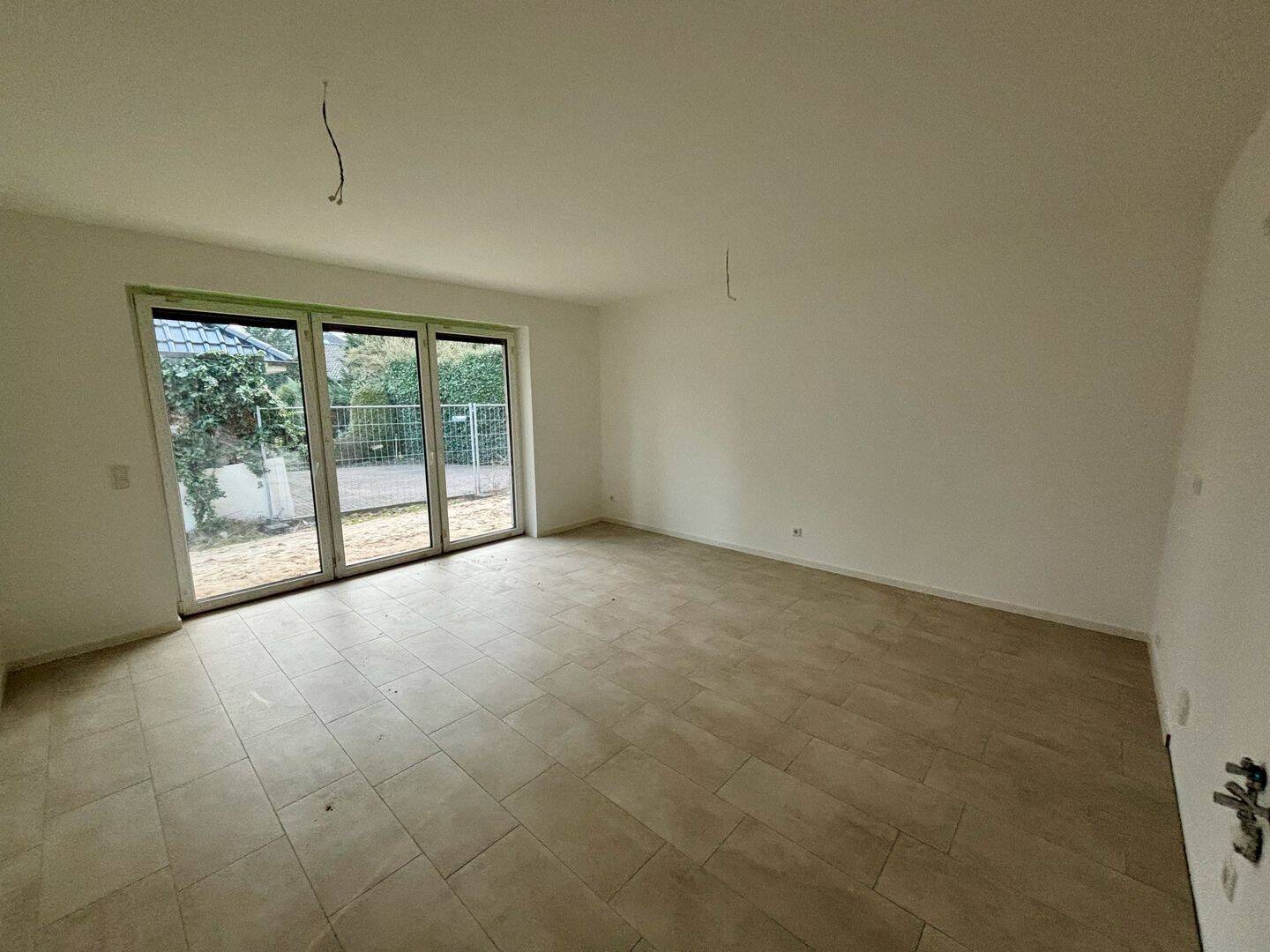 Neubau-Highlight in Schnelsen: Helle & hochwertige 3-Zimmer-Wohnung! – Hamburg – Bild 1 von 9