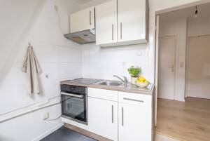Gemütliche & renovierte Dachgeschosswohnung am Rande der Überseestadt - Gute Lage! – 28217 Bremen – Vorschaubild 5