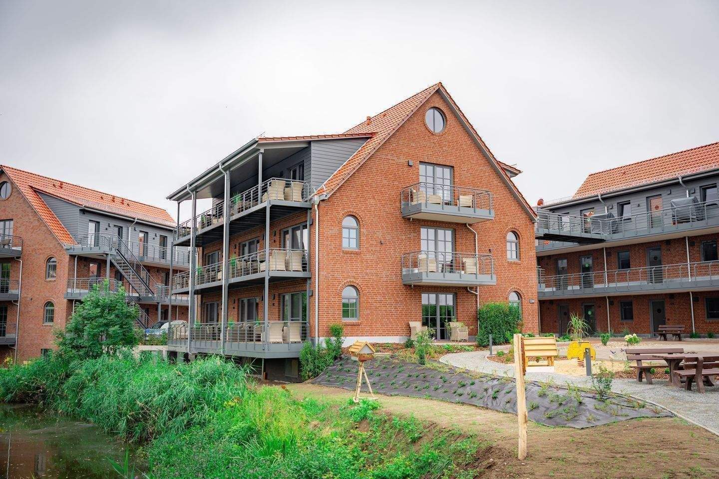 Starke Kapitalanlage mit Wertsteigerung - Moderne Neubau-Ferienwohnung im Alten Land - mit professionellem Vermietungsservice - PROVISIONSFREI