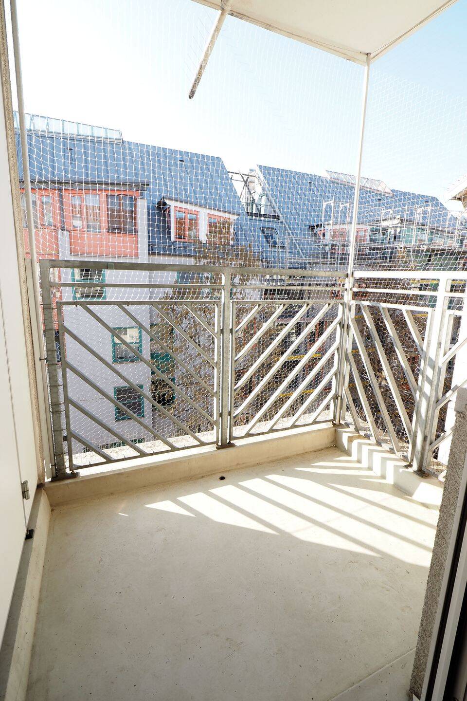 Helle, moderne und gemütliche 1-Zimmerwohnung mit Balkon in ruhiger und zentrumsnaher Lage – Nürnberg – Vorschaubild 5