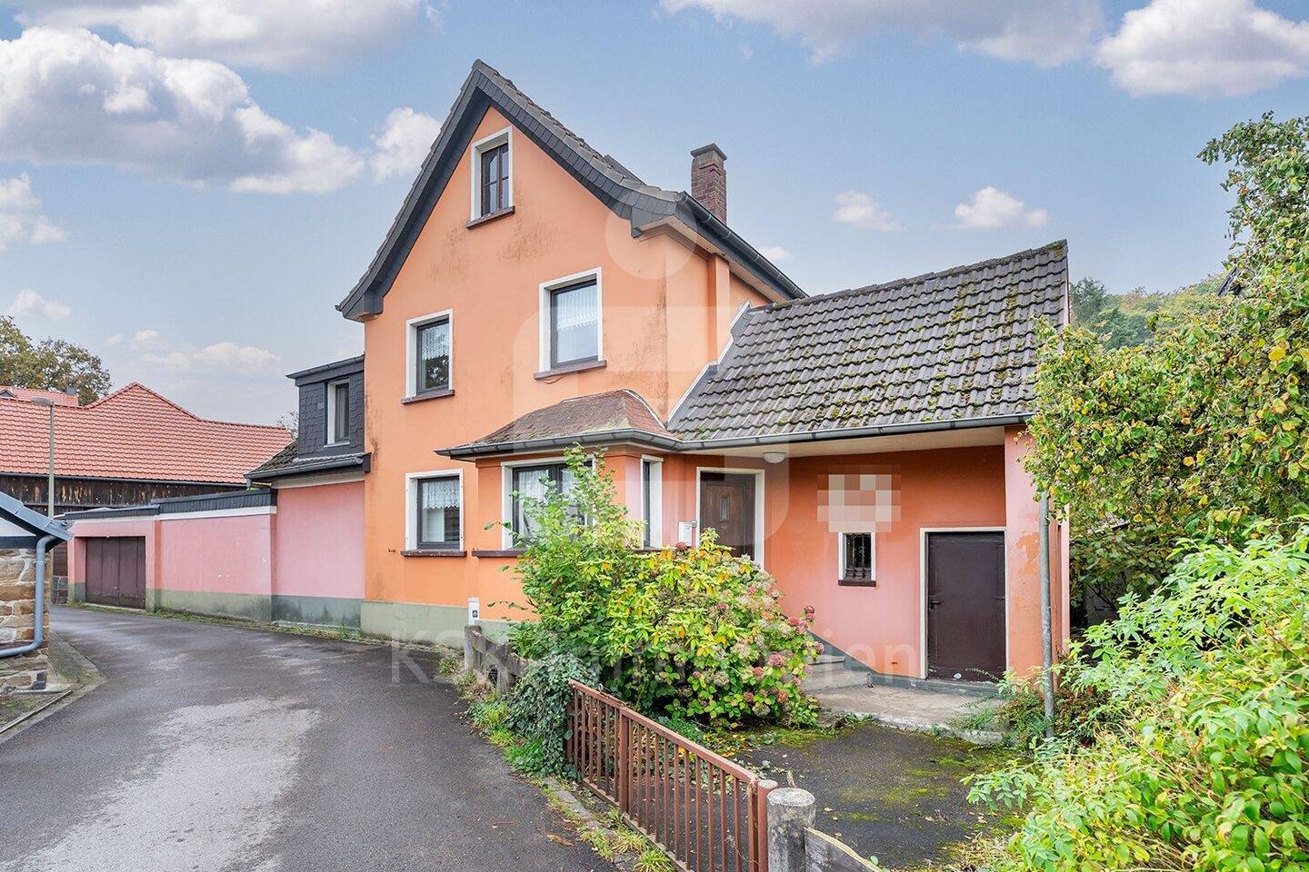 Potenzial mit Charme mitten in Leichlingen! – Leichlingen – Bild 1 von 9