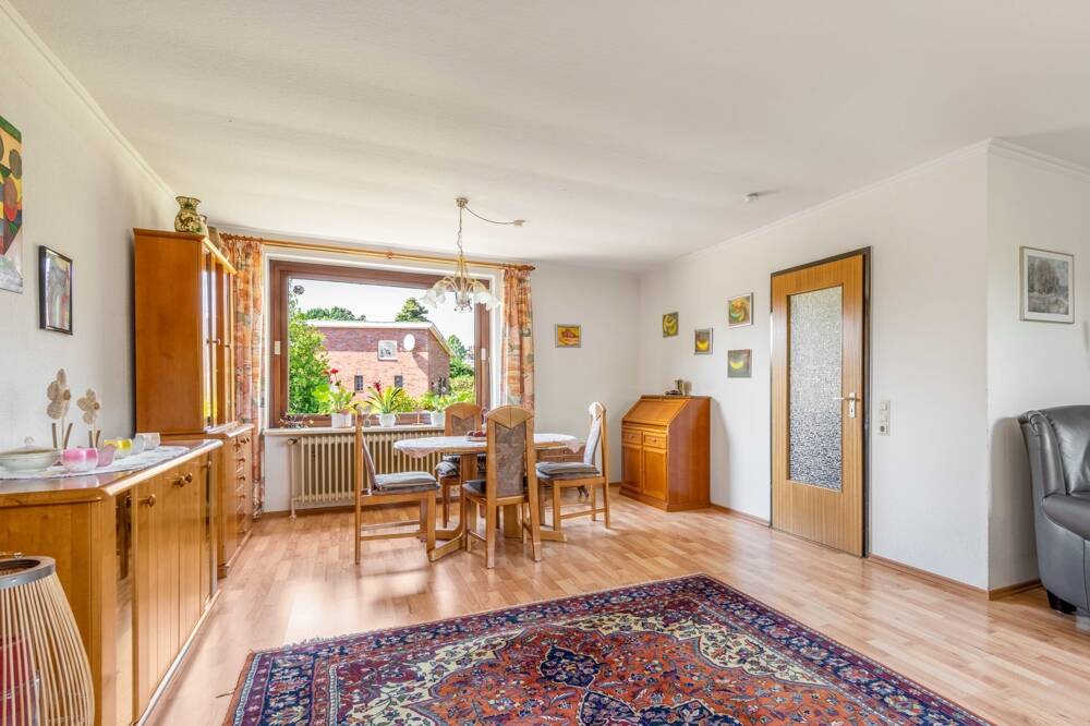 Zwei-Familienhaus als 4,4% Immobilien - Anlage! – Alveslohe – Bild 1 von 9