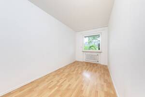 Alsterdorf: Helle 3-Zimmer-Wohnung mit Terrasse – 22297 Hamburg – Vorschaubild 2