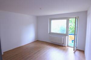 Gemütliche 3 Zimmerwohnung (ideal für Paare, Pendler und Kleinfamilien) im Stadtteil Forst