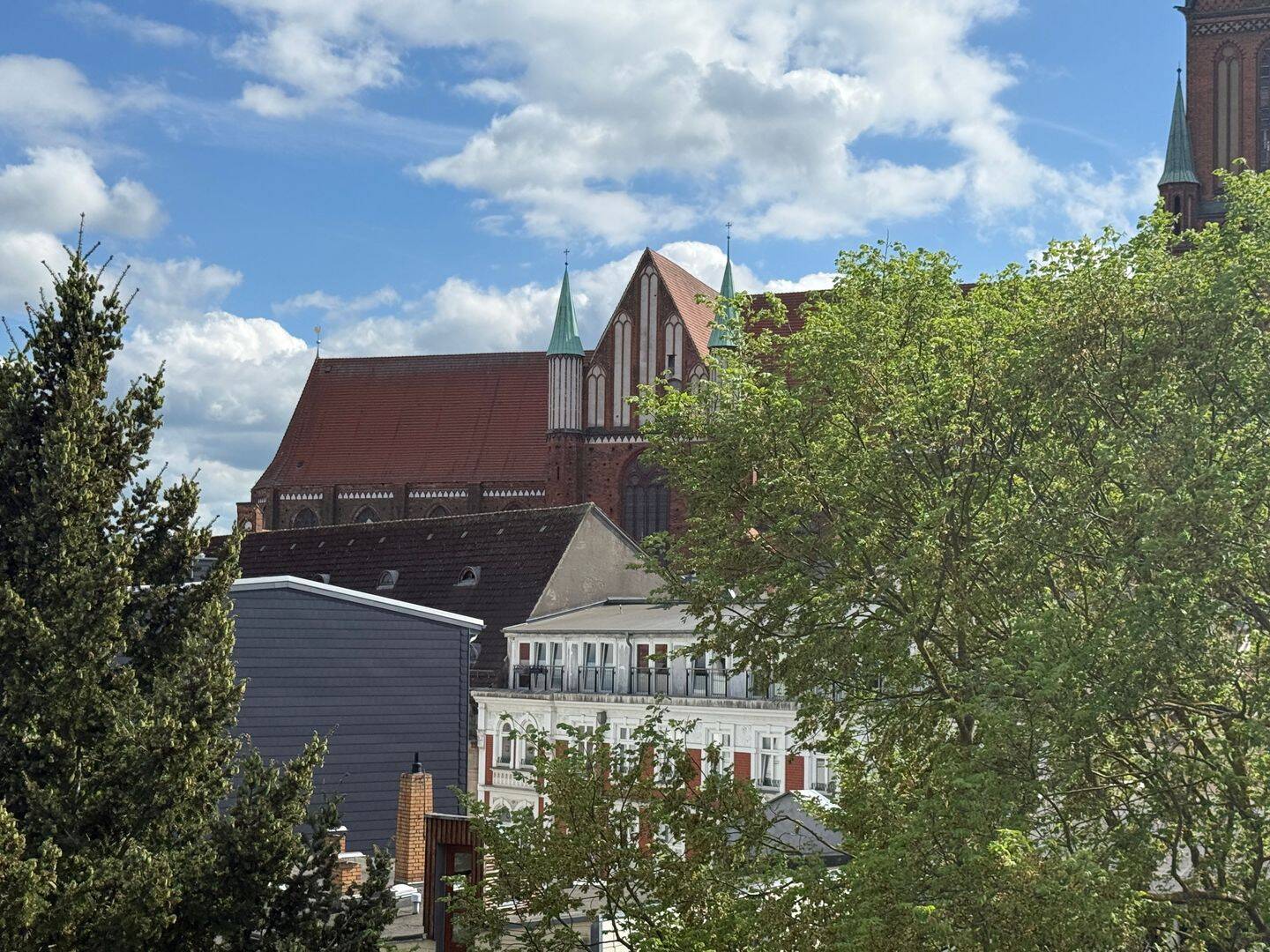 Charmante Maisonette-Dachgeschosswohnung mit Sonnenterrasse am Pfaffenteich – Schwerin – Vorschaubild 7