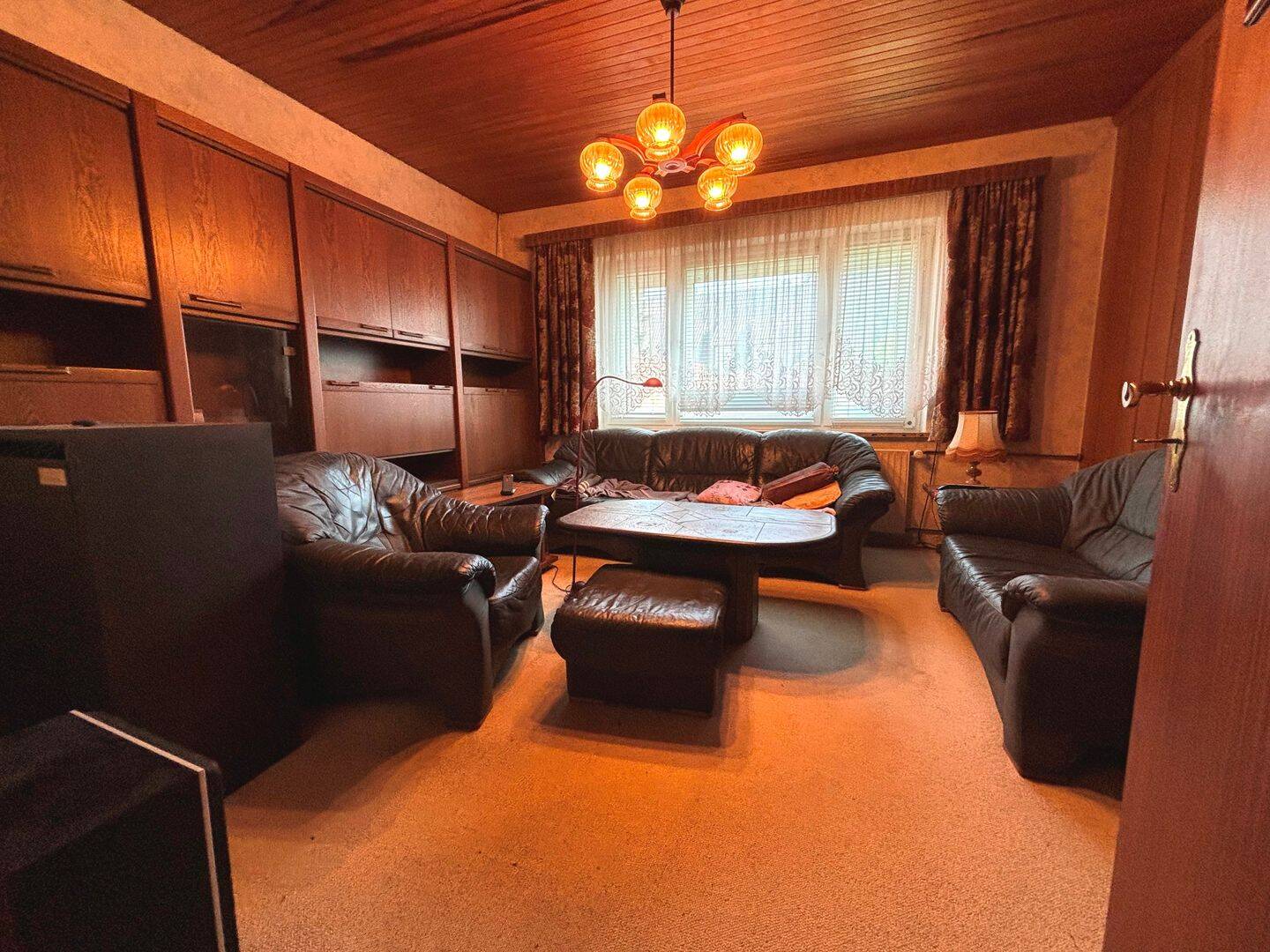 Renovierungsbedürftiges EFH mit Einliegerwohnung auf parkähnlichem Grundstück in NMS – Neumünster – Vorschaubild 7