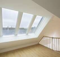 Traumhafte Dachgeschosswohnung, 65 qm, mit Galerie und riesigem Panoramafenster – Augsburg – Vorschaubild 6