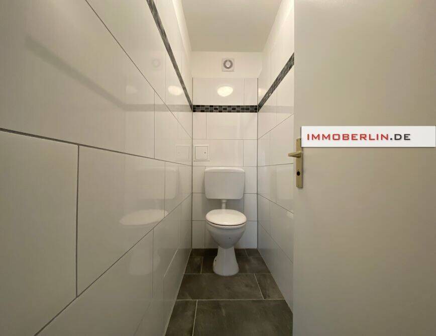 IMMOBERLIN.DE - Frisch sanierte vermietete Altbauwohnung in angenehmer Stadtlage – Berlin – Vorschaubild 5
