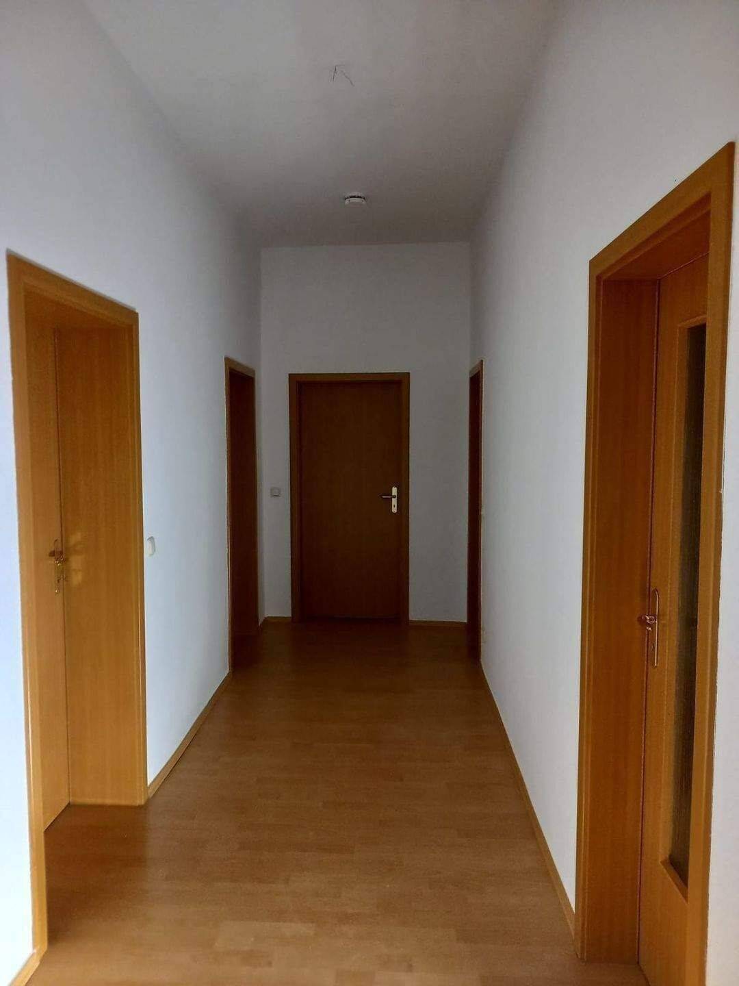 Interesse? Attraktive Drei-Zimmer-Wohnung mit Balkon – Chemnitz – Vorschaubild 3