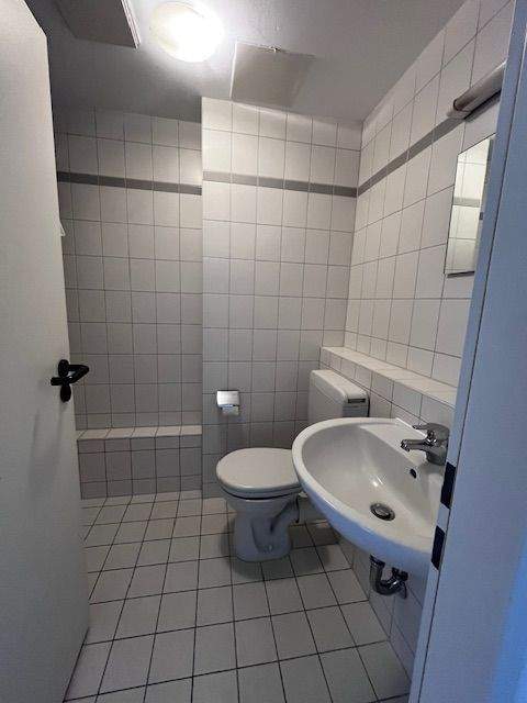 Sehr schöne gepflegte 1-Raumwohnung mit Einbauküche und Balkon in Magdeburg-Reform- Uni Nähe zu vermieten – Magdeburg – Vorschaubild 6