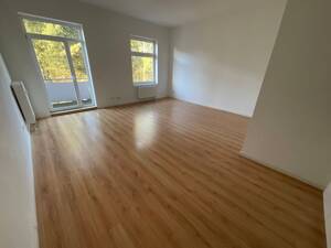 Moderner Grundriss mit Wohnküche, Einbauküche und Balkon – 23554 Lübeck – Vorschaubild 4