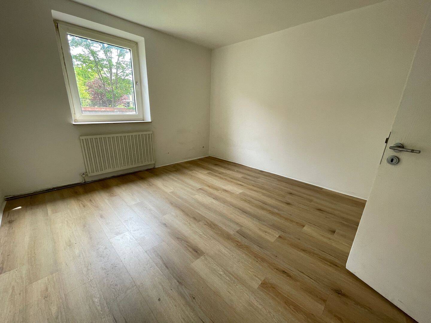 *TOP* 2-Zimmer Wohnung mit Balkon am Südstadtpark in Fürth
