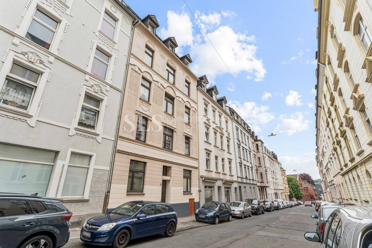 Investieren mit Perspektive: Wohnung plus Entwicklungspotential in Wuppertal