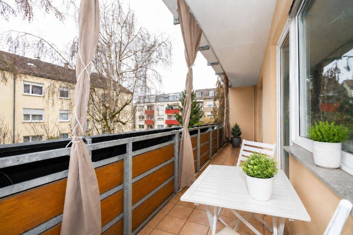Einziehen und wohlfühlen: Helle 3-Zimmer-Wohnung mit großem Balkon – Würzburg – Vorschaubild 6