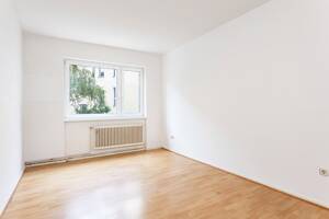 Bezugsfreie 2-Zimmer-Wohnung mit Balkon – 12157 Berlin – Vorschaubild 2