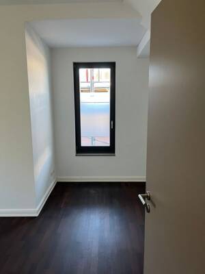 Helle 3-Zimmer-Wohnung mit großzügigem Wohn-/Essbereich und modernem Grundriss – 22587 Hamburg – Vorschaubild 7