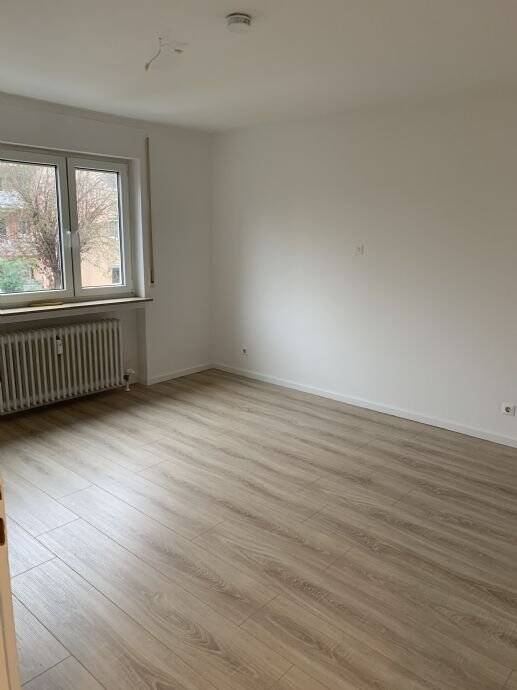 Vollständig renovierte Wohnung mit drei Zimmern, EBK und Balkon in Heilbronn- Böckingen – Heilbronn – Vorschaubild 5