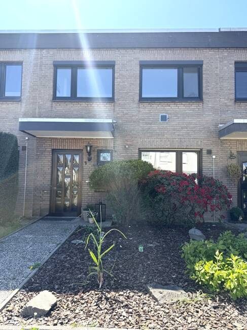 In beliebter Lage von Rumeln... Reihenmittelhaus mit Garten und Garage
