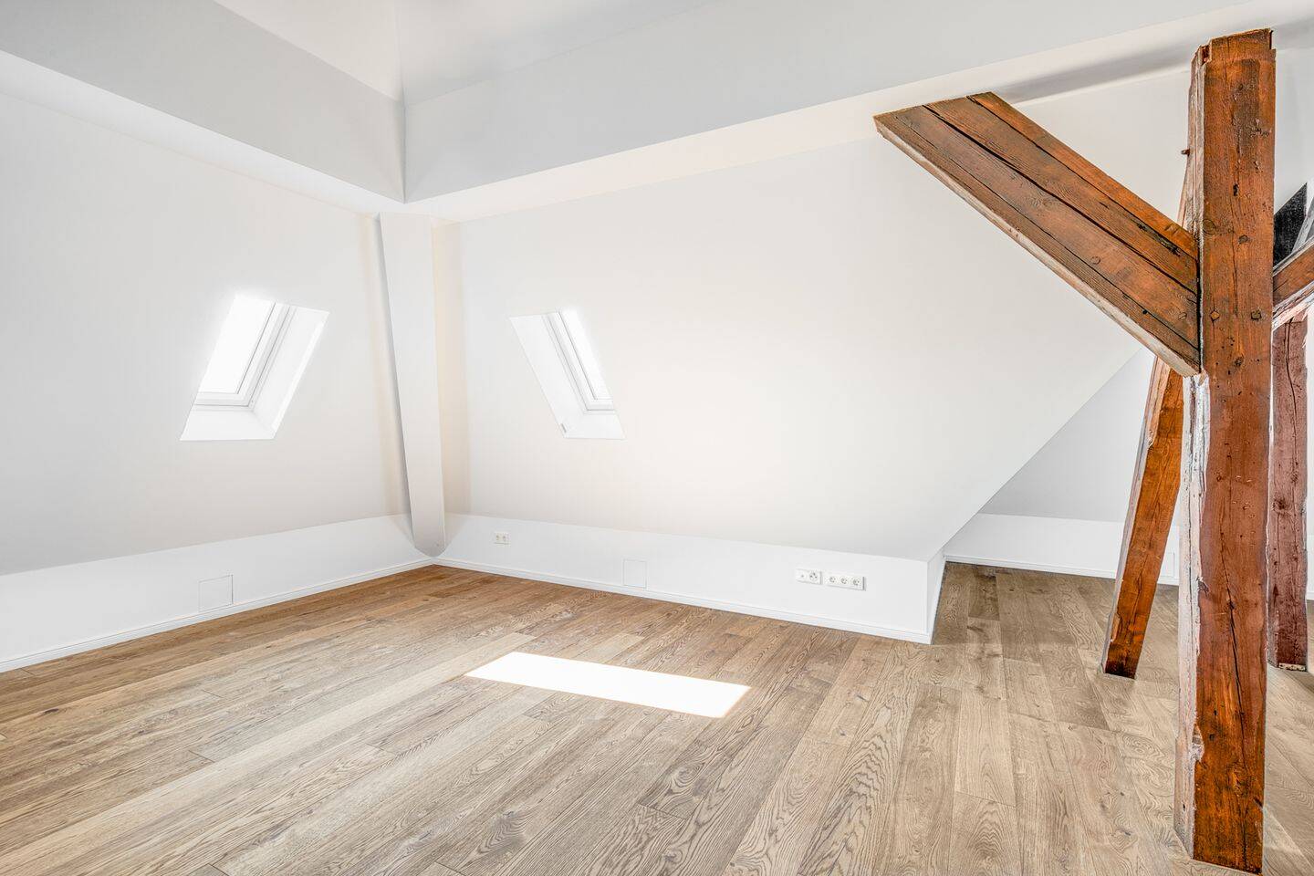 Liebevolle Dachgeschoss-Maisonette im kernsanierten Altbau – Berlin – Vorschaubild 5