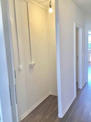 3-Zimmer-Wohnung mit Balkon in zentraler Lage – 1307 Dresden – Vorschaubild 7