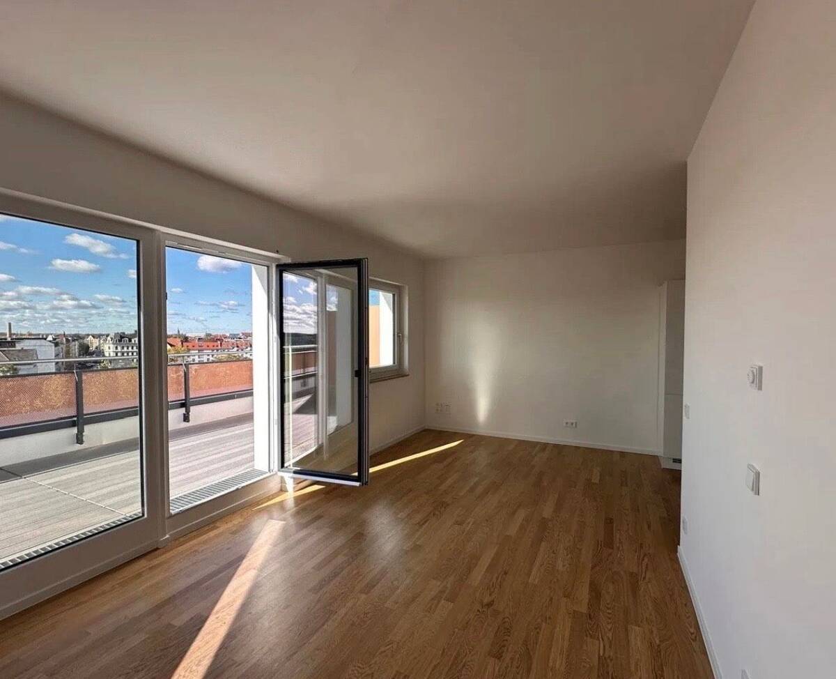 Moderne 2-Zimmer Wohnung mit Einbauküche und großer Terrasse über den Dächern von LE – 4103 Leipzig – Bild 1 von 9