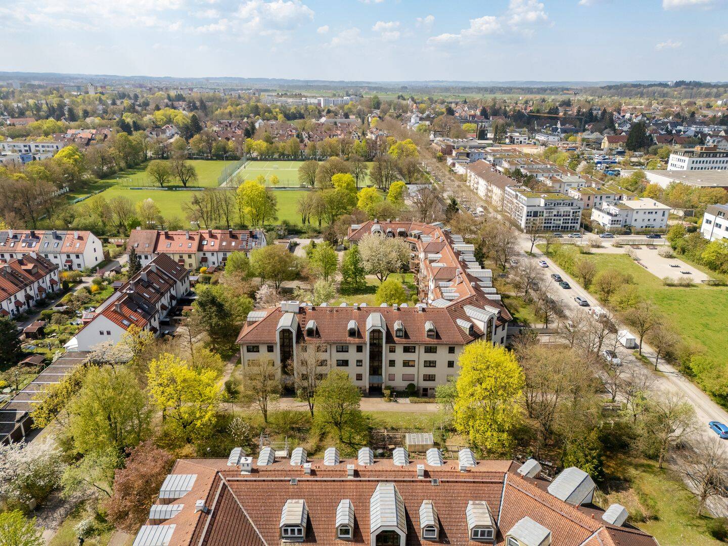 Ideal geschnittene Familienwohnung mit Südausrichtung in ruhiger Lage von Aubing – München – Vorschaubild 2
