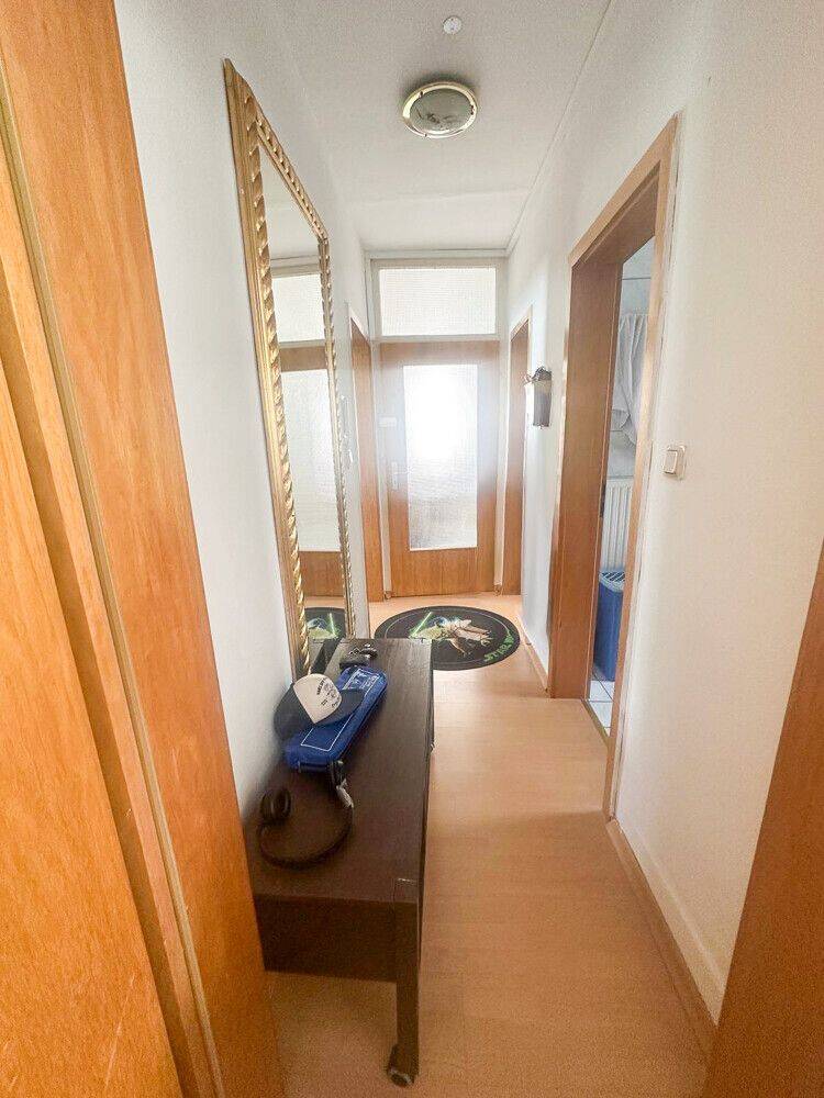 Schöne 2-Zimmer-Wohnung mit großem Balkon und Einbauküche – Stuttgart – Vorschaubild 6