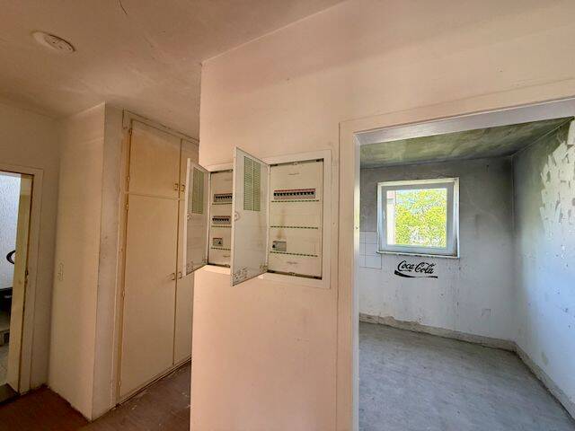 LEERE DREI ZIMMER WOHNUNG MIT SÜD BALKON! – Duisburg – Vorschaubild 7