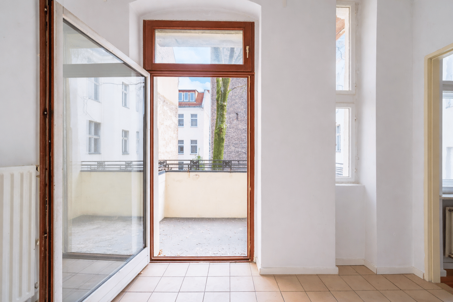 Grunderwerbssteuerfrei! 1-Zimmer-Wohnung mit Balkon im stilvollen Altbau unmittelbar beim Körnerpark – Berlin – Vorschaubild 6